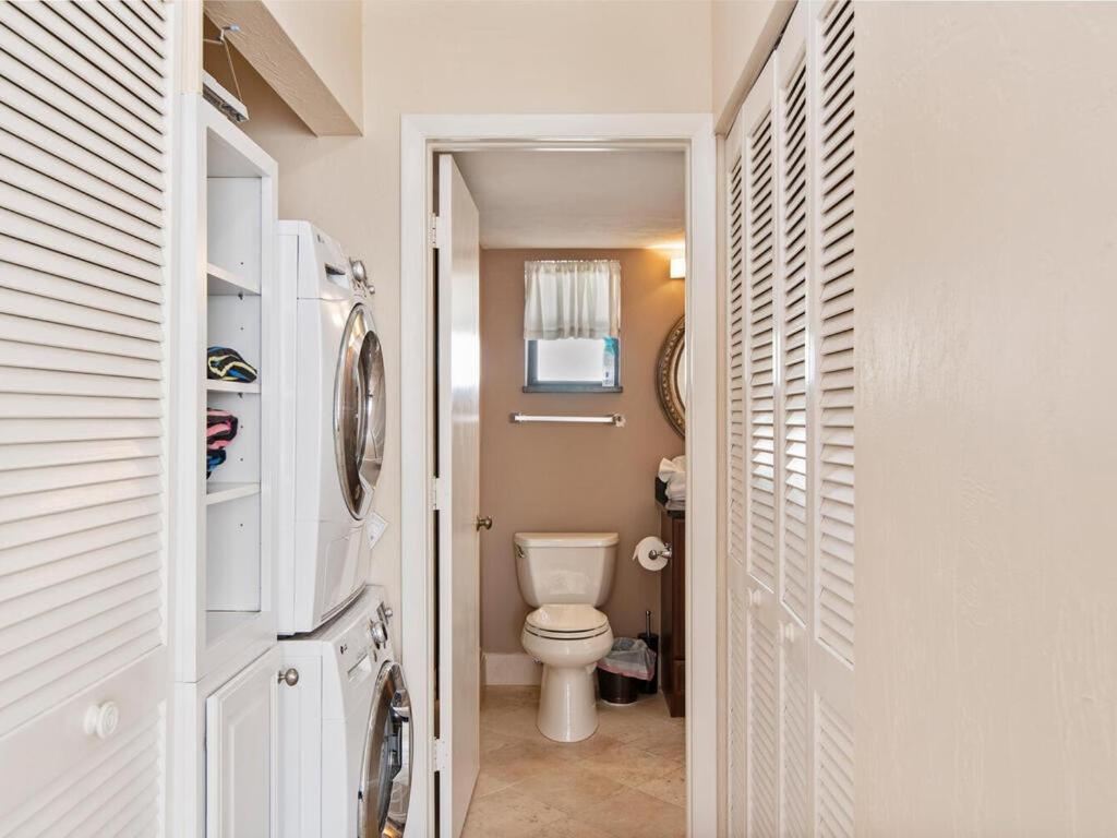 Knot A Care Remodeled Direct Water Access Condo With Ocean And Pool Views Now Sleeps Six Marco Island Exterior foto