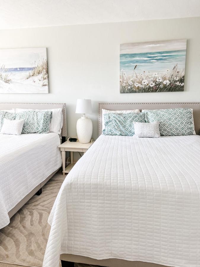 Knot A Care Remodeled Direct Water Access Condo With Ocean And Pool Views Now Sleeps Six Marco Island Exterior foto